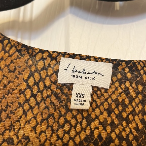 T. Babaton snakeskin pattern silk top - Picture 2 of 3